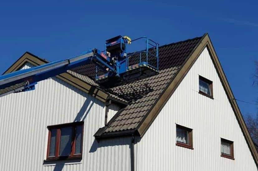Bilde av maling av tak - Morten Fixit AS Sarpsborg - Takfornying